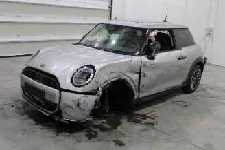 Voiture accidenté Mini Cooper C 2024/9