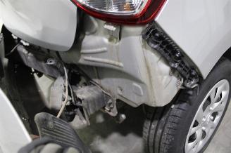 Hyundai I-10 i10 picture 23