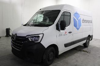 Vaurioauto  passenger cars Renault Master  2023/11