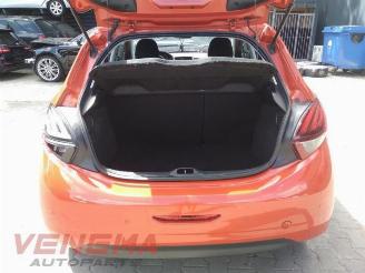 Peugeot 208 208 I (CA/CC/CK/CL), Hatchback, 2012 / 2019 1.2 Vti 12V PureTech 82 picture 18