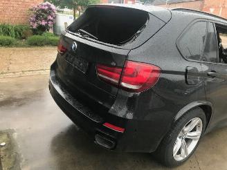 krockskadad bil auto BMW X5 M50 2016/1