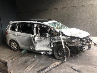 Auto da rottamare Volkswagen Touran DIESEL - 1600CC - 85KW  - EURO6C 2019/2