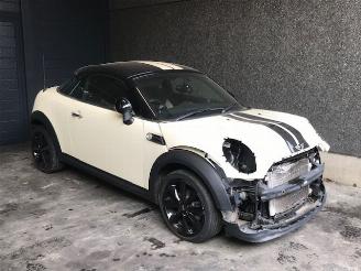 Mini Cooper Mini Coupe (R58) 1600CC benzine 88KW picture 1
