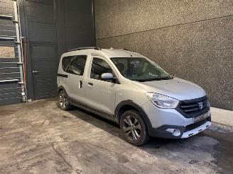 Purkuautot passenger cars Dacia Dokker 1500 Diesel 5 VIT 2017 66KW 2017/1