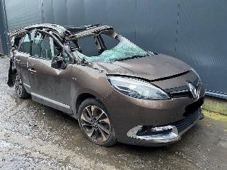 Dezmembrări autoturisme Renault Mégane Scénic Renault Megane Scenic MPV 1.5 D Diesel 1.461cc 81kW 2015/8