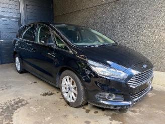 Dezmembrări autoturisme Ford S-Max (WPC) MPV 2015 2.0 TDCi 150 16V MPV  Diesel 1.997cc 110kW (150pk) FWD 2017/6