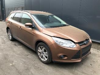 Salvage car Ford Focus III Wagon Combi 2010 / 2018 2014/9
