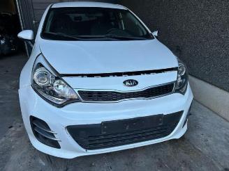 demontáž osobní automobily Kia Rio Rio III (UB), Hatchback, 2011 / 2017 1.1 CRDi VGT 12V 2016/4