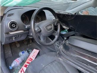 Audi A3 A3 (8V1/8VK), Hatchback 3-drs, 2012 / 2020 1.6 TDI Ultra 16V picture 12