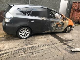 Coche siniestrado Toyota Prius BENZINE- ELECTRISCH- HYBRIDE - 1800CC - AUTOMAAT 2014/1