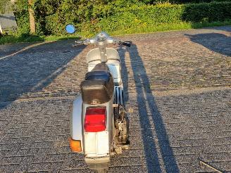Vespa  PX125E 1981 picture 4