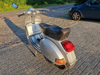 Vespa  PX125E 1981 picture 3
