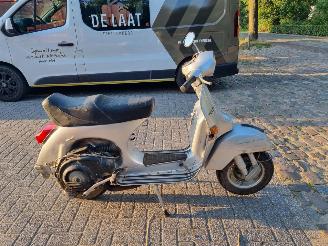 Vespa  PX125E 1981 picture 6