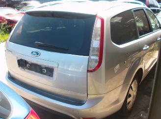 Ford Focus station picture 4