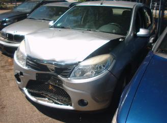 Dacia Sandero  picture 2