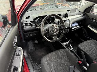 Suzuki Swift 1.2 Select Smart Hybrid -NAVI-PDC-CAMERA picture 3