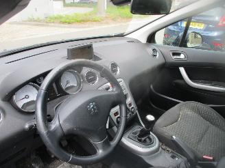 Peugeot 308 2X SW 1.6 I picture 28