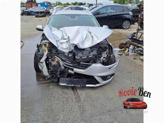 Coche siniestrado Renault Mégane Megane IV Estate (RFBK), Combi 5-drs, 2016 1.5 Energy dCi 110 2016/10