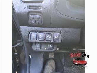 Nissan Leaf Leaf (ZE0), Hatchback, 2010 / 2017 Leaf picture 15