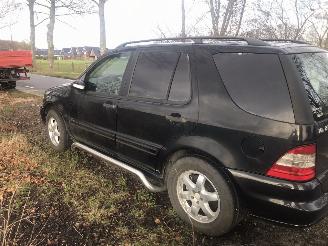 Mercedes ML ML 270 CDI picture 4