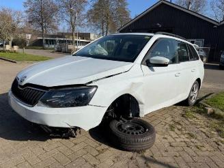 Démontage voiture Skoda Fabia Fabia III Combi (NJ5), Combi 5-drs, 2014 / 2022 1.2 TSI 16V Greentech 2017
