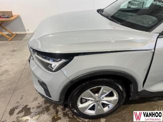 Volvo XC40  picture 2