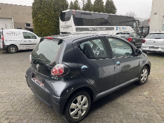 Toyota Aygo 1.0 airco picture 4