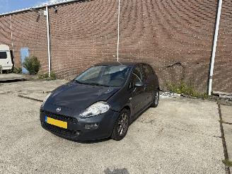uszkodzony samochody osobowe Fiat Punto Evo 0.9 TwinAir Street 2014/1