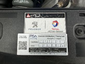 Peugeot 2008 1.2 PureTech GT Pack NAP picture 31