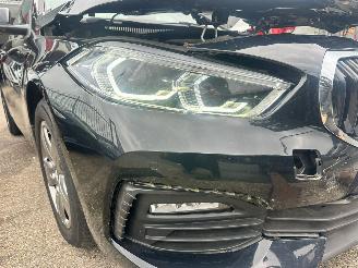 BMW 1-serie 1.5 116D picture 19