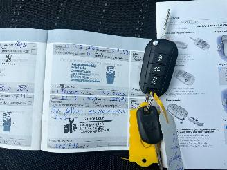 Peugeot 308 1.2 ALLURE picture 15