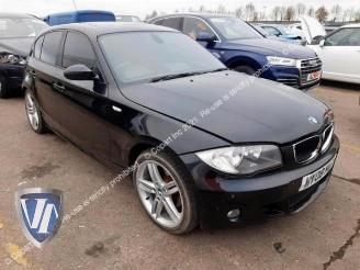krockskadad bil auto BMW 1-serie 1 serie (E87/87N), Hatchback 5-drs, 2003 / 2012 118d 16V 2008/1